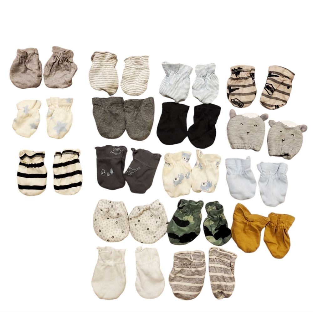 17pcs baby mittens bundle